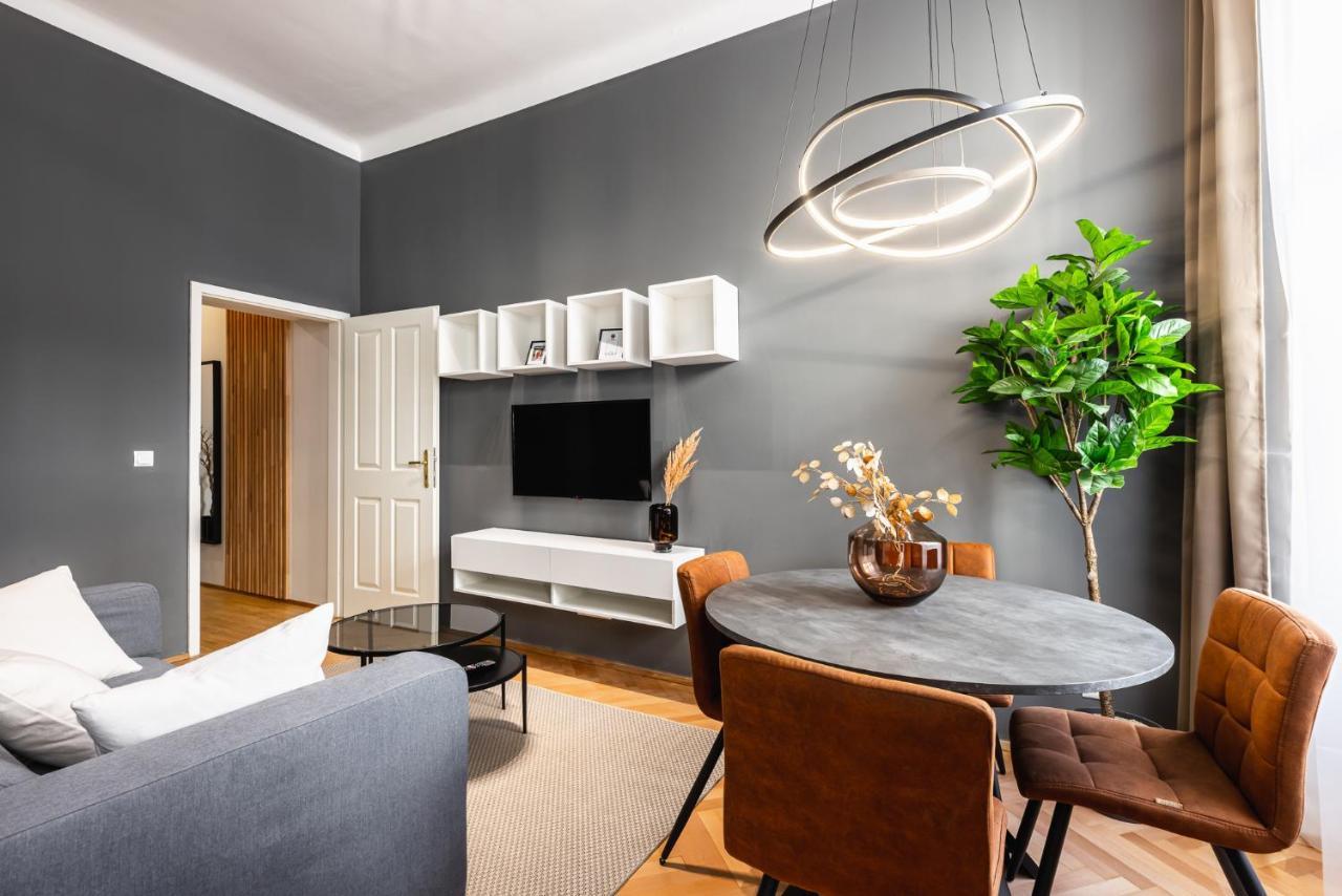 Classy And Elegant In A Calm Area * Wien